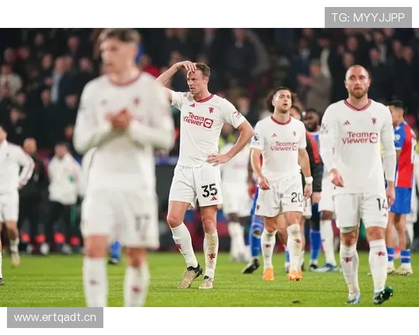 曼联战术争议：滕哈格的强势管理引发球队内部冲突