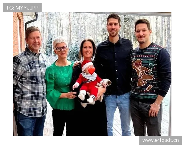 刷到奥斯卡·皮斯托瑞斯赛场光鲜照和牢门照，脑子里直接跳出一出明星狗血剧的反差感