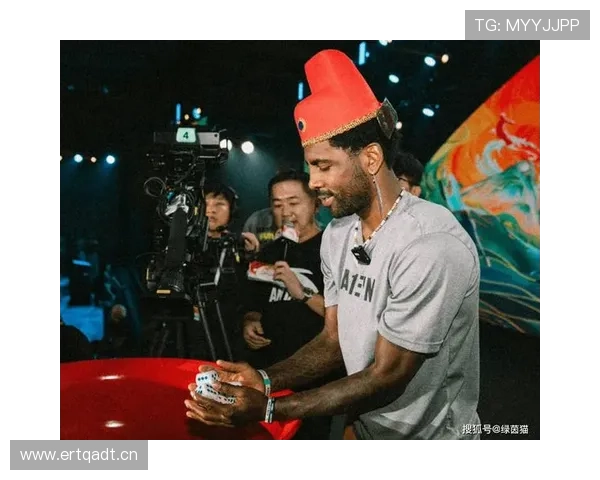 欧文训练完直接去纹身店，这人好像不用睡觉